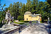 San Pietroburgo - il parco di Pavlovsk, il ponte dei centauri. 